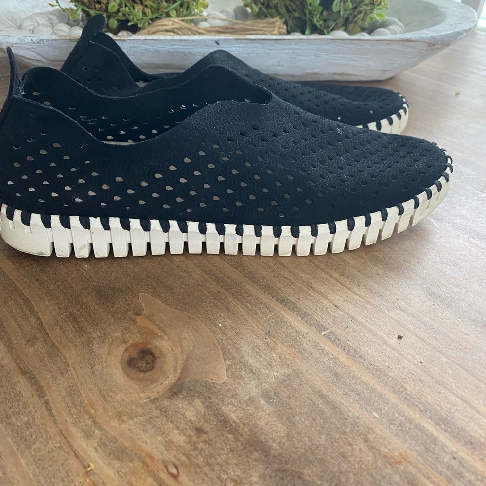 Black Perforated Slip-On Shoes. ILSE Jacobsen - Picture 2 of 7